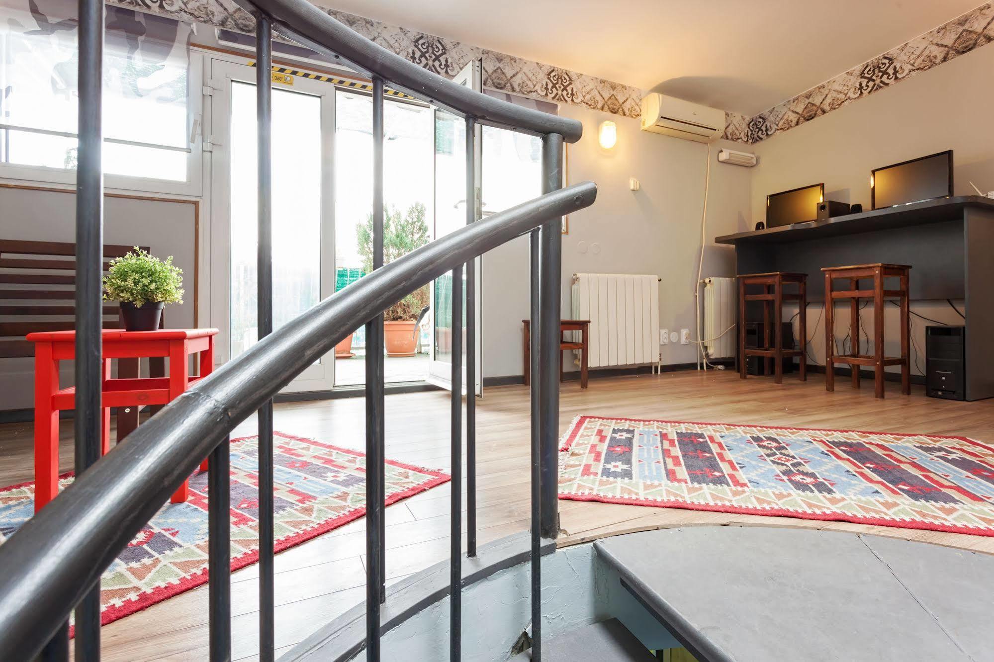 Hostel Bed&Coffee 360° Beograd Eksteriør billede